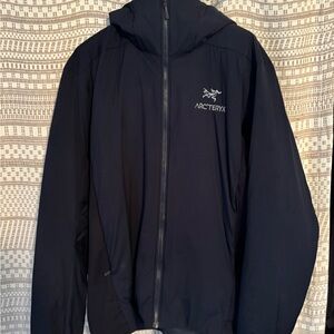 Men’s Arc’teryx Atom SL Hoody, labyrinth black, size Small, never worn